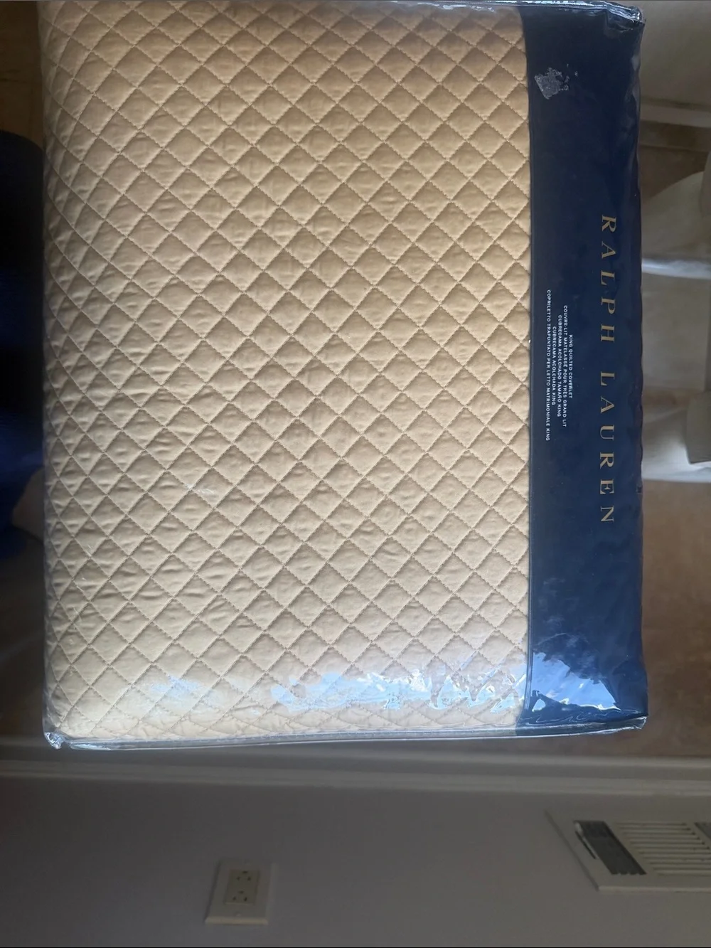 Brand New Ralph Lauren quilt